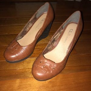 Chinese Laundry Brown Leather Wedges